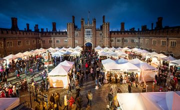 Festive Fayre in the palace courtyards ©Historic Royal Palaces 